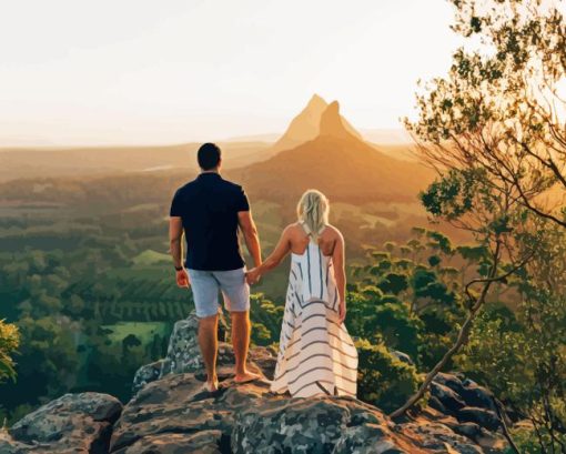 Couple In Glass House Mountains Diamond Painting